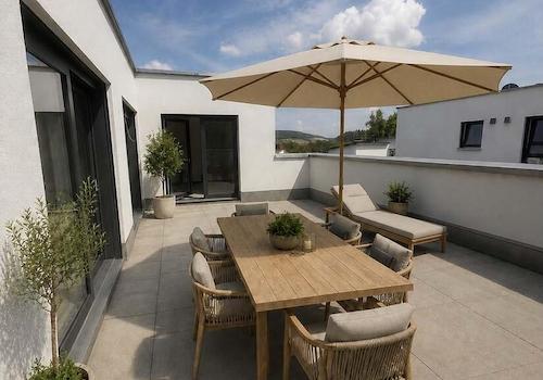 Dachterrasse möbliert