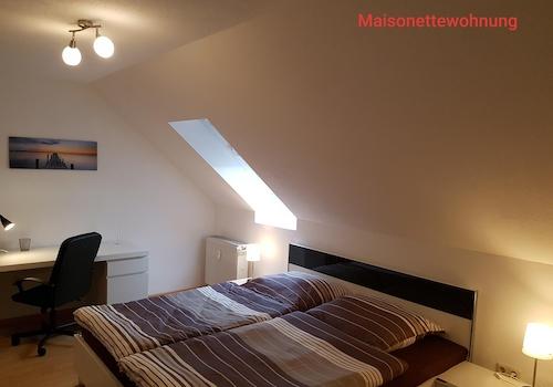 Schlafzimmer DG