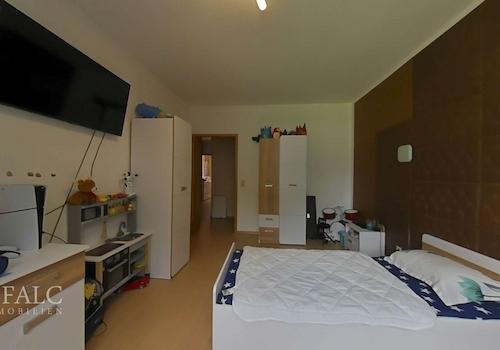 EG links Schlafzimmer