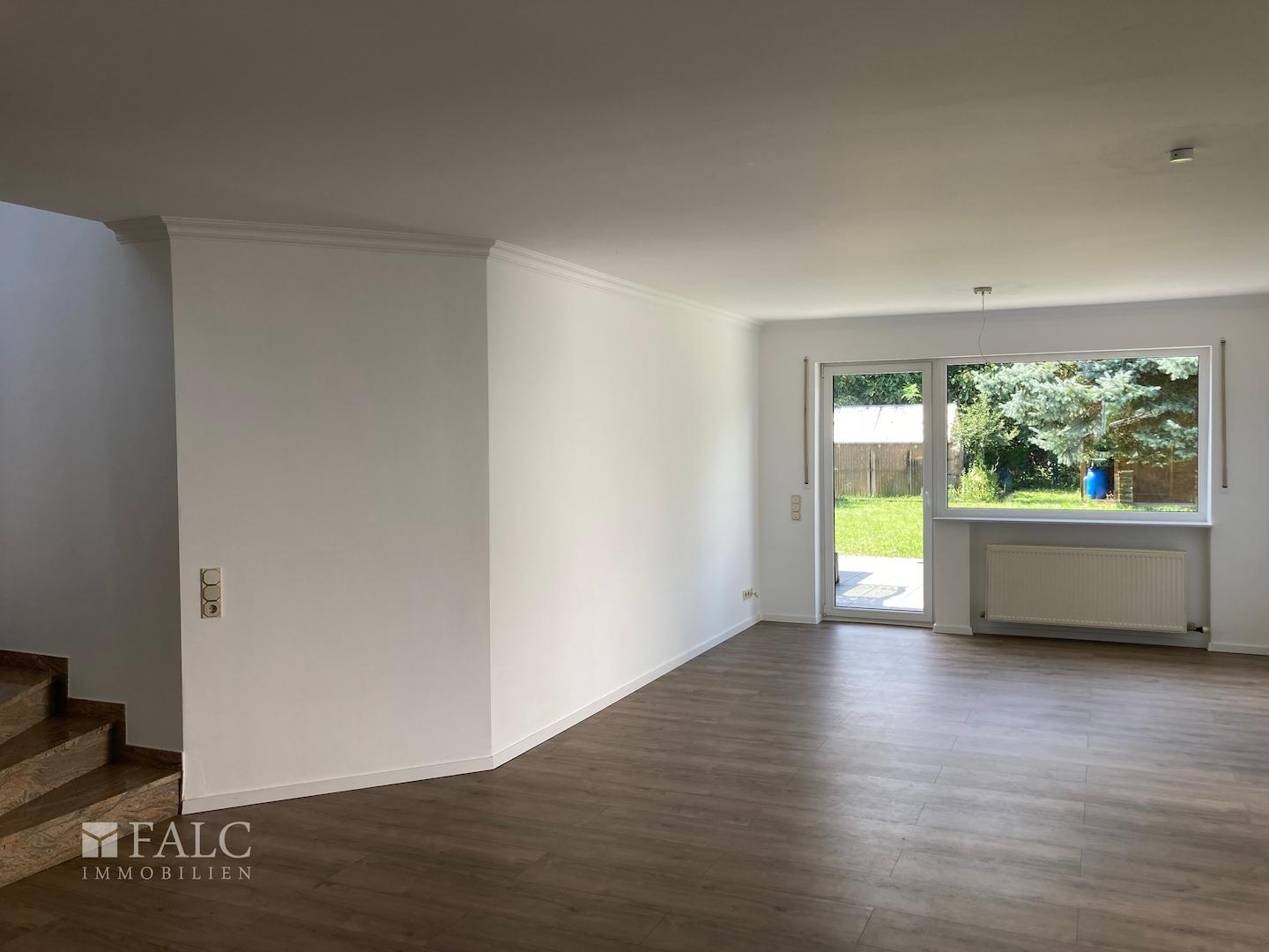 EG rechts Wohnzimmer