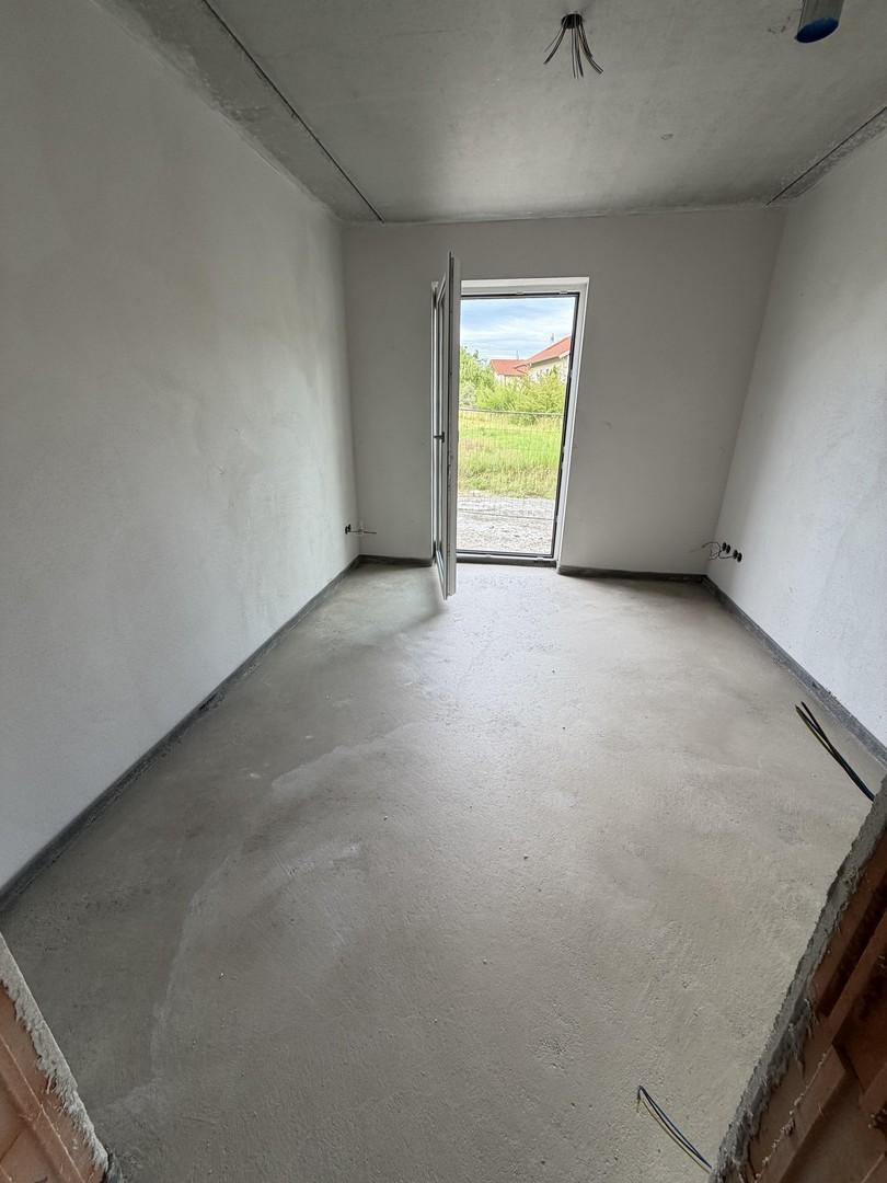 Schlaf-/Arbeitszimmer