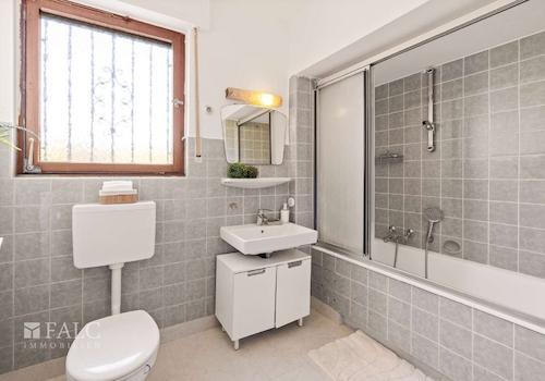 Badezimmer EG
