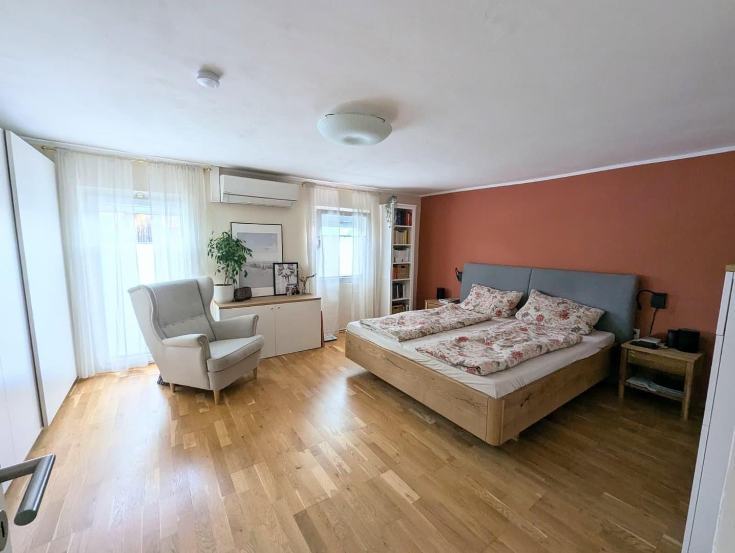 Schlafzimmer OG