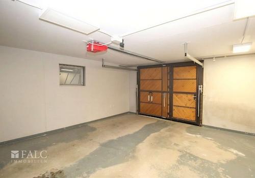 UG-Garage - (KI generiert)