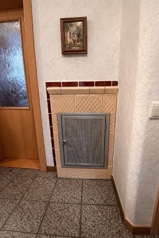 Ofen im Erdgeschoss