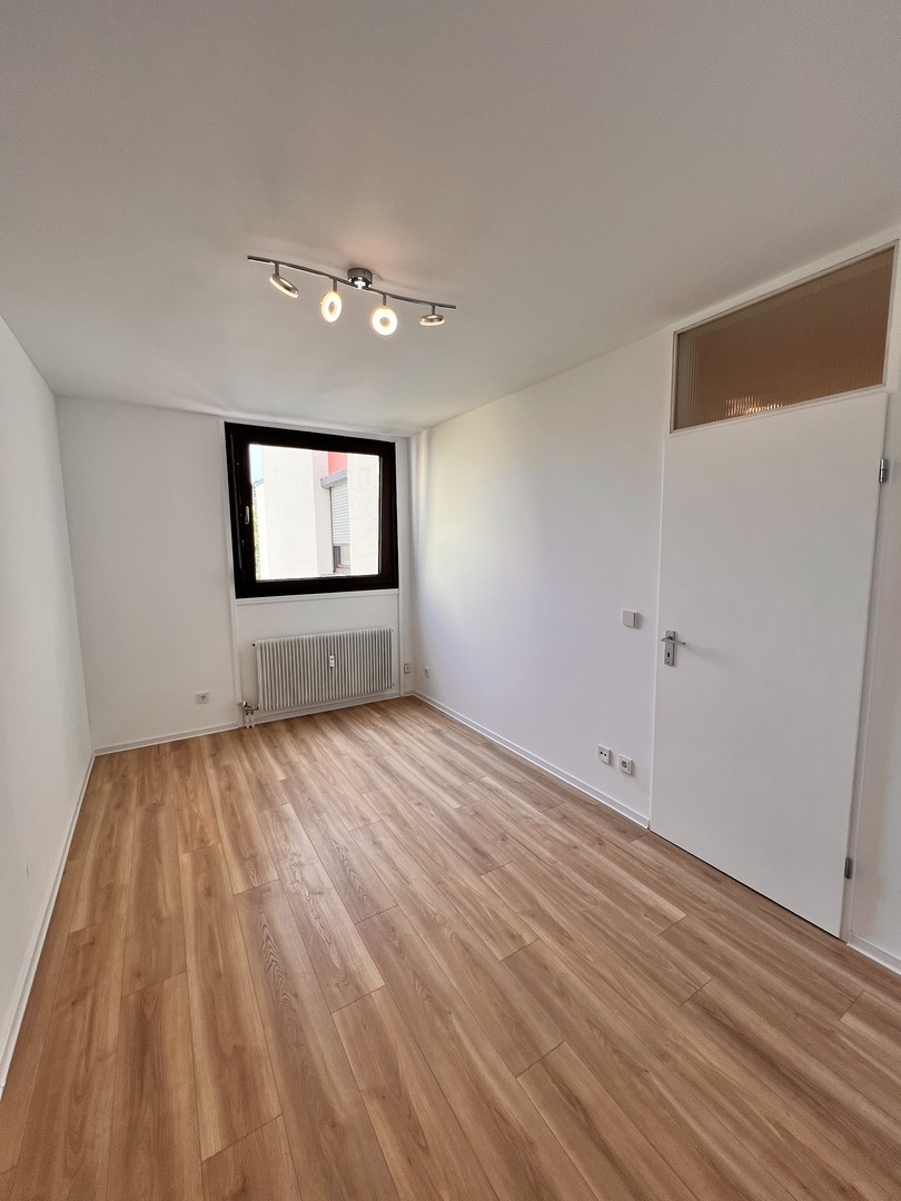 Büro/Kinderzimmer