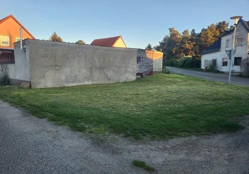 Aussen Grundstück