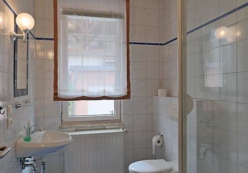 Bad mit Dusche