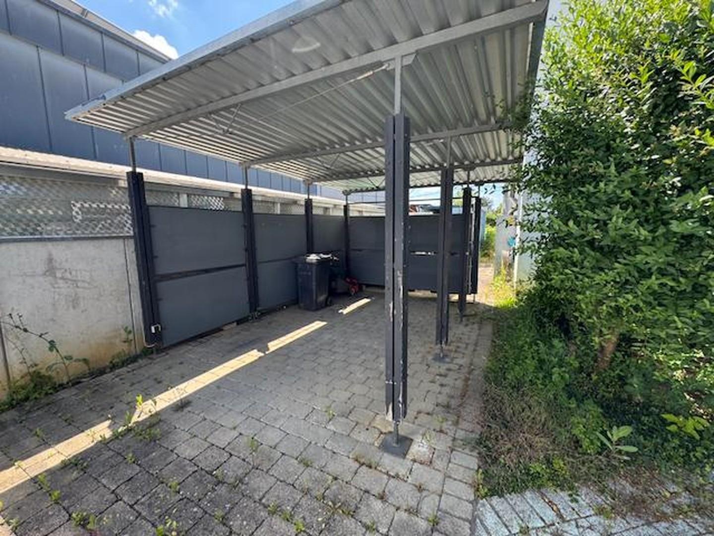 Außenlager Überdacht
