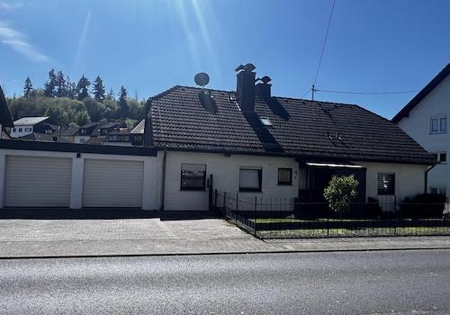 Hausansicht Straßenseite