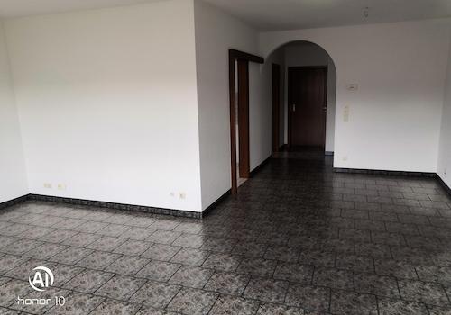 Wohnzimmer mit Essbereich