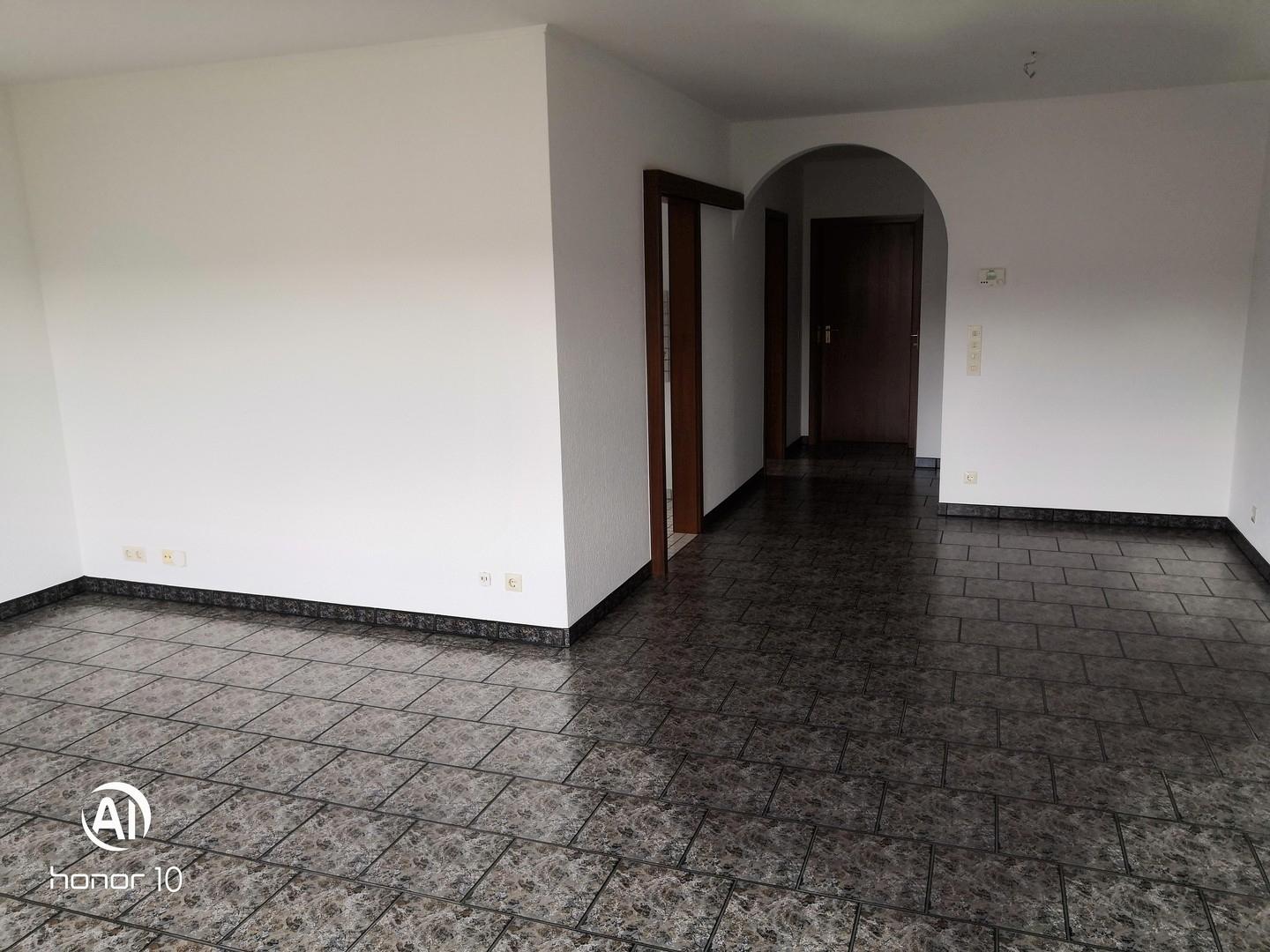 Wohnzimmer mit Essbereich