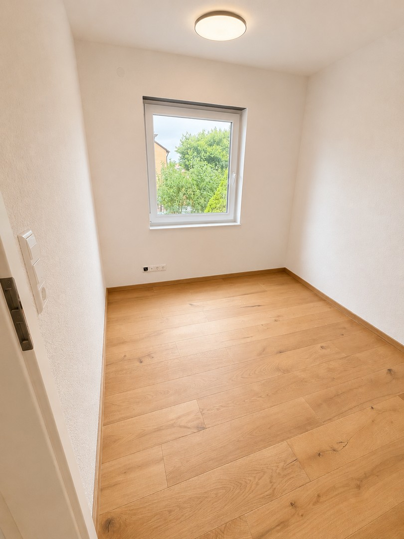 Büro EG
