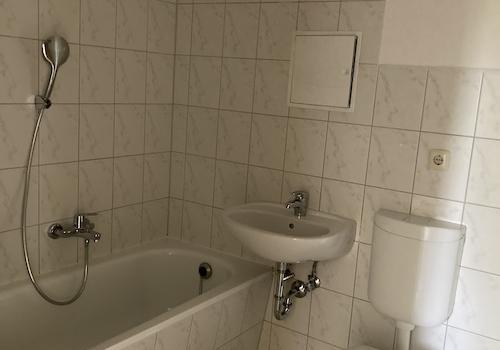 Bad mit Wanne