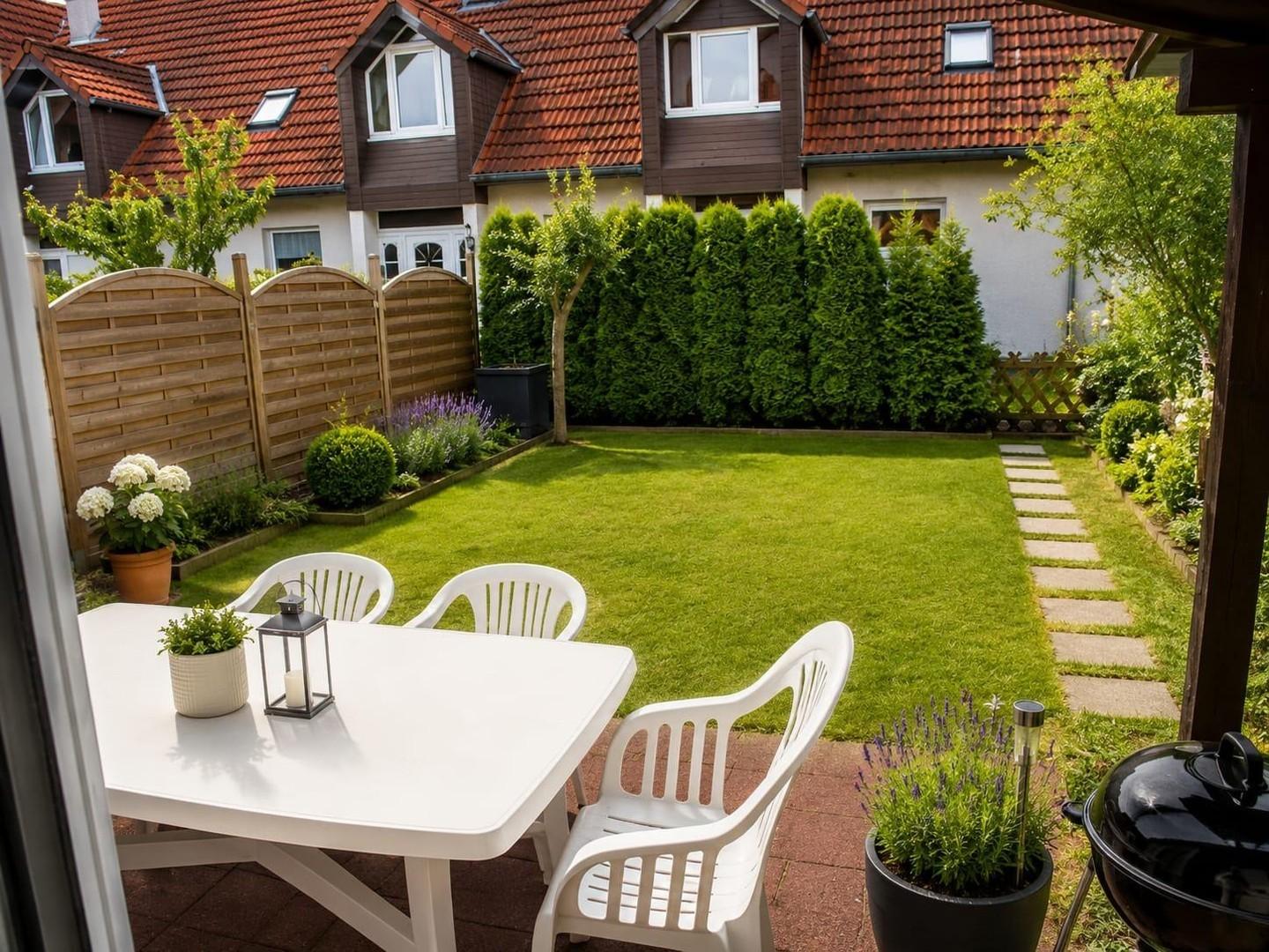 Südgarten mit Terrasse