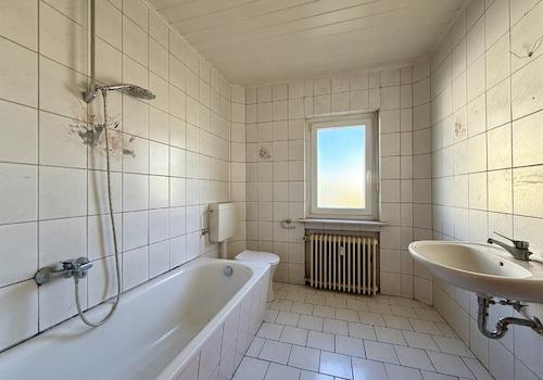Badezimmer EG