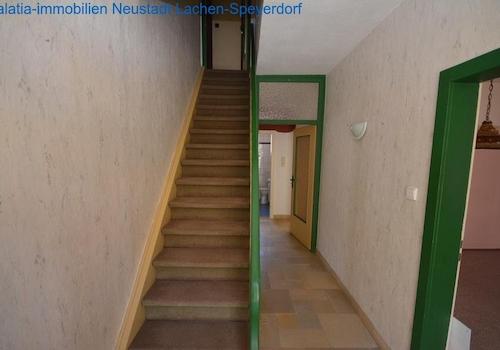 Treppenaufgang OG