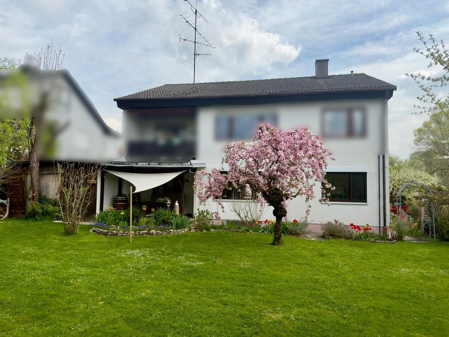 Ansicht Gebäude Gartenseite
