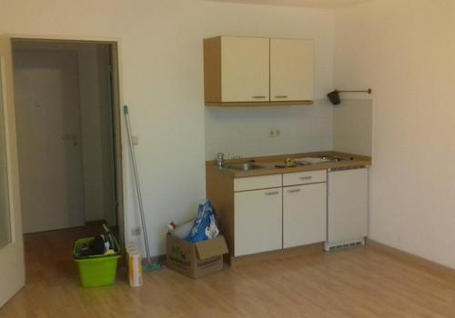 Wohnraum mit Pantry Küche