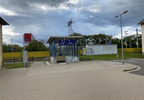 zu Fuß erreichbare Bahnstation