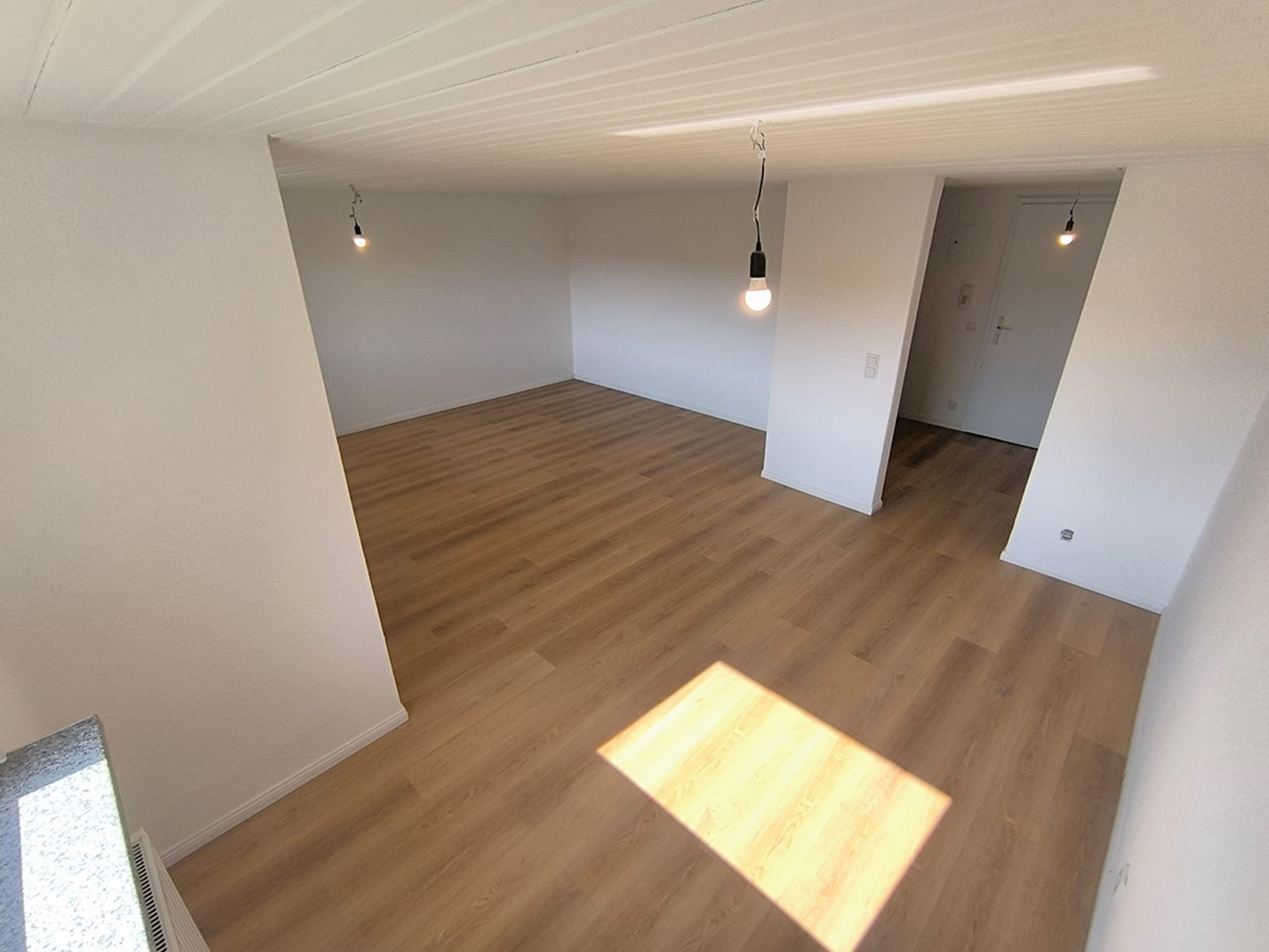 Wohn- und Schlafzimmer 
