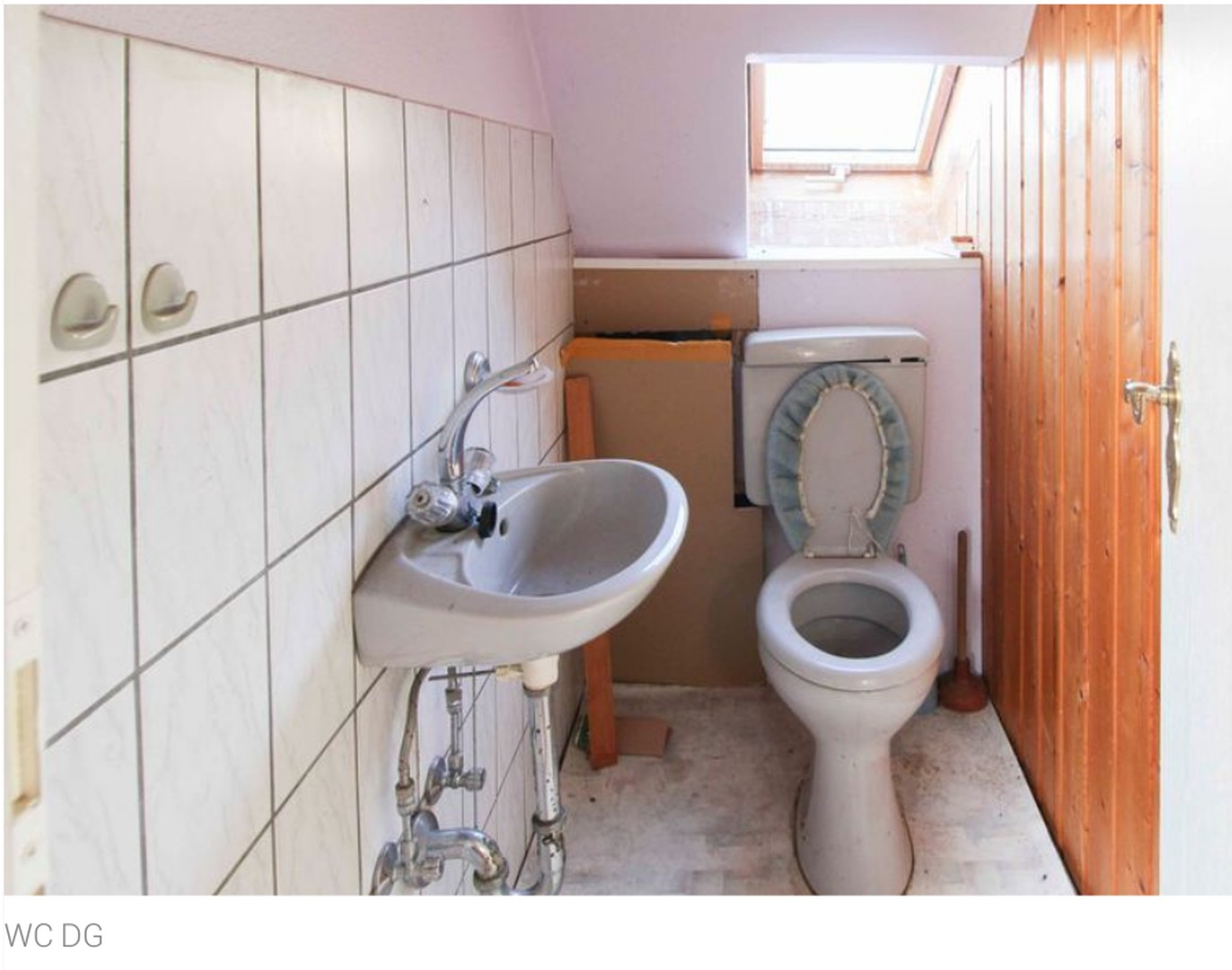 DG WC