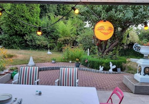 Terrasse mit Lampion
