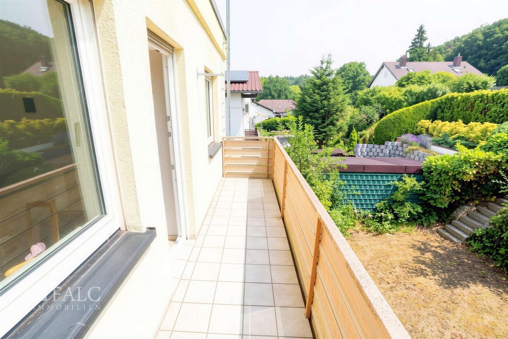 Balkon OG