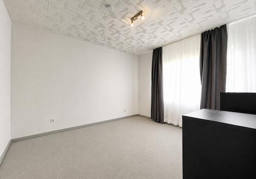 Großes Schlafzimmer