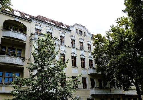Gebäudeansicht Straßenseite