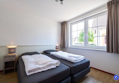 kaufen-freistehendes-ferienhaus-cochem-zweites-schlafzimmer-hell-recreatieadviseurs-vakantiehuistekoop-nl.jpg