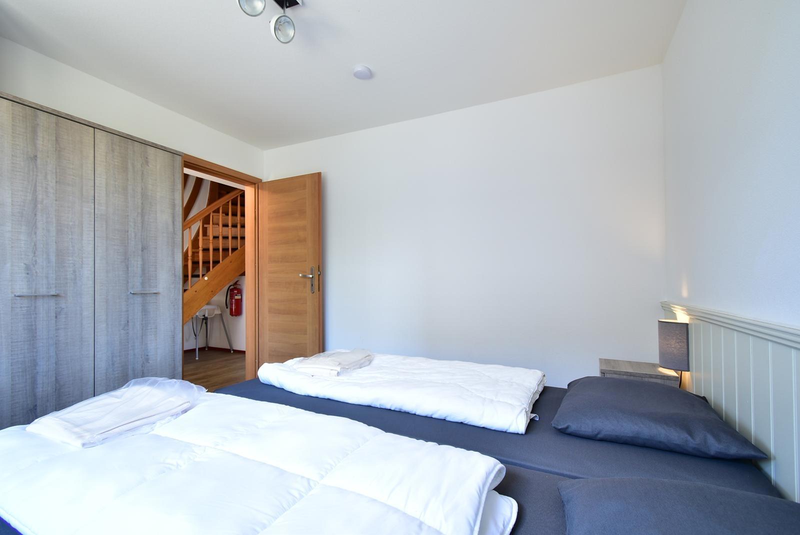 kaufen-freistehendes-ferienhaus-cochem-zweites-schlafzimmer-erdgeschoss-recreatieadviseurs-vakantiehuistekoop-nl.jpg