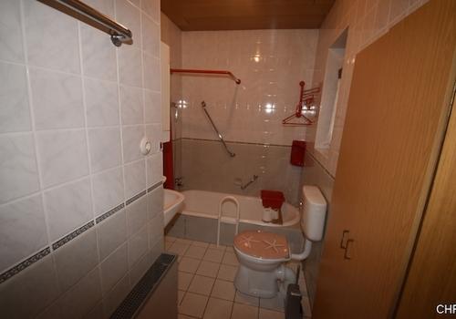 Badezimmer EG