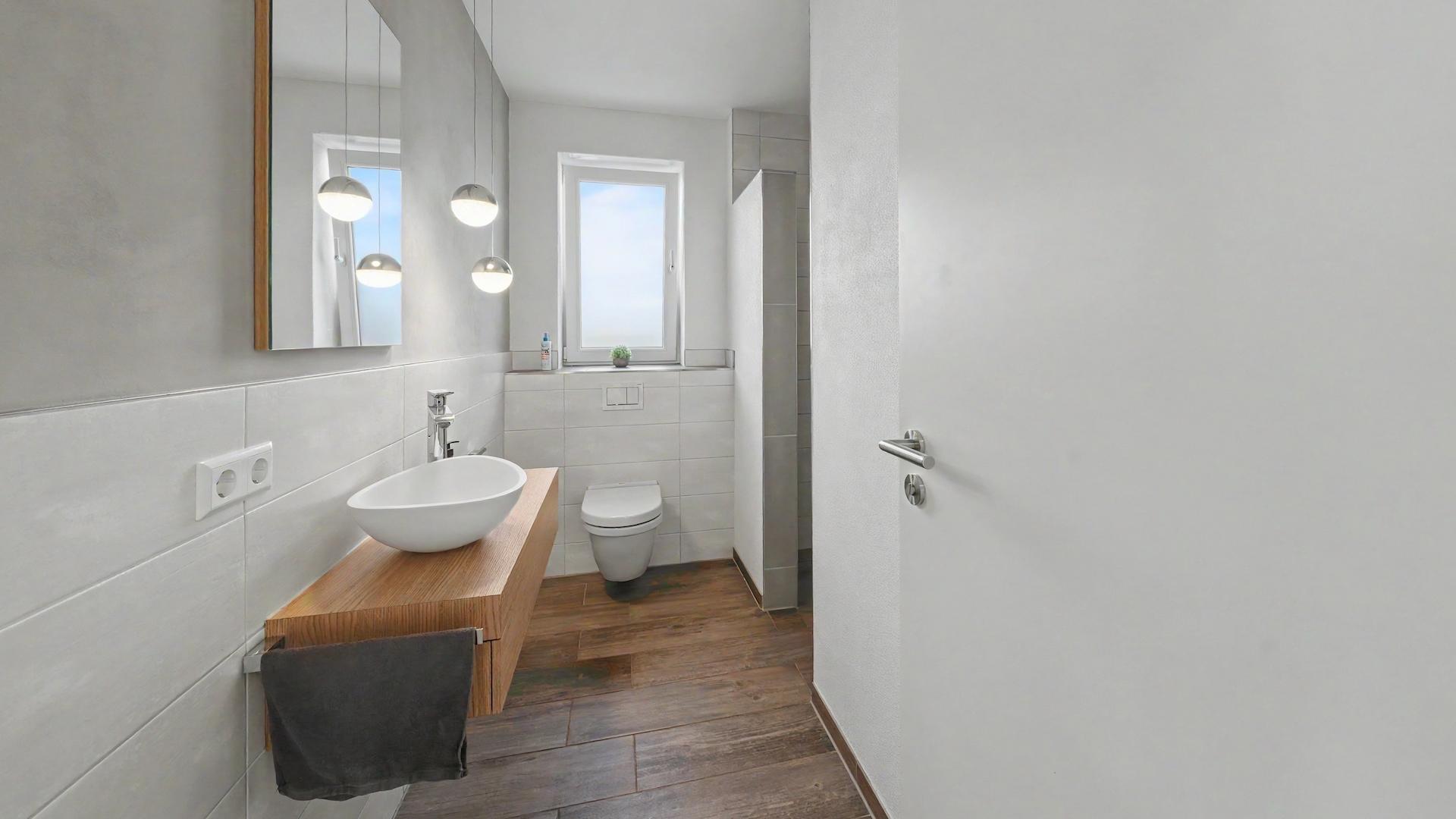 Gäste WC mit Dusche