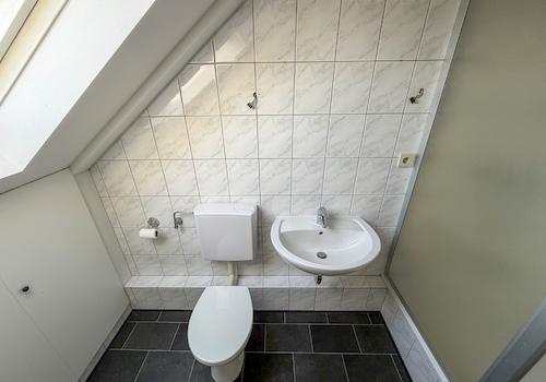 25 Badezimmer W2 DG