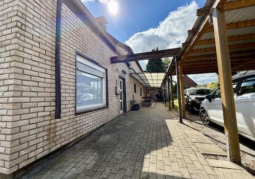 Zuwegung zum Haus