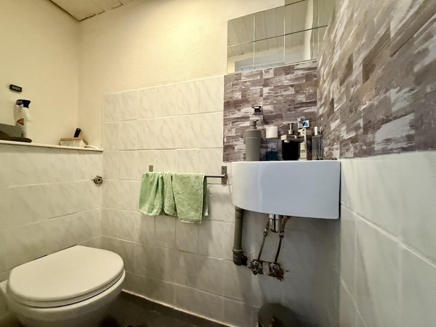 Wohnung 1: Gäste-WC