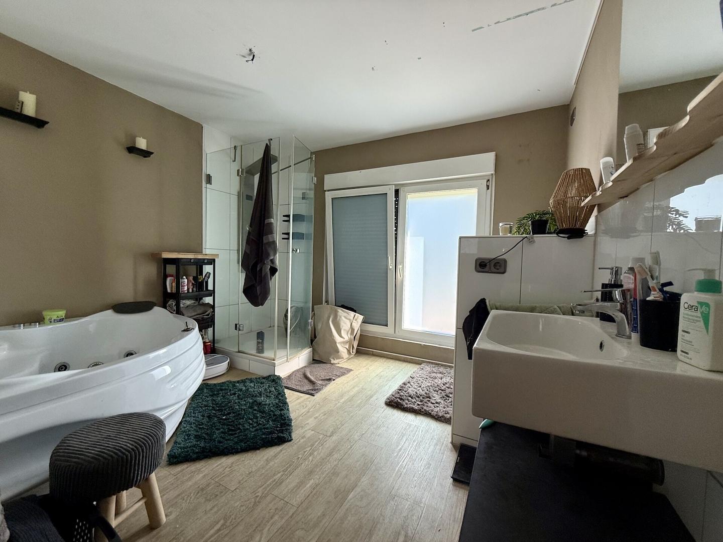 Wohnung 1: Bad