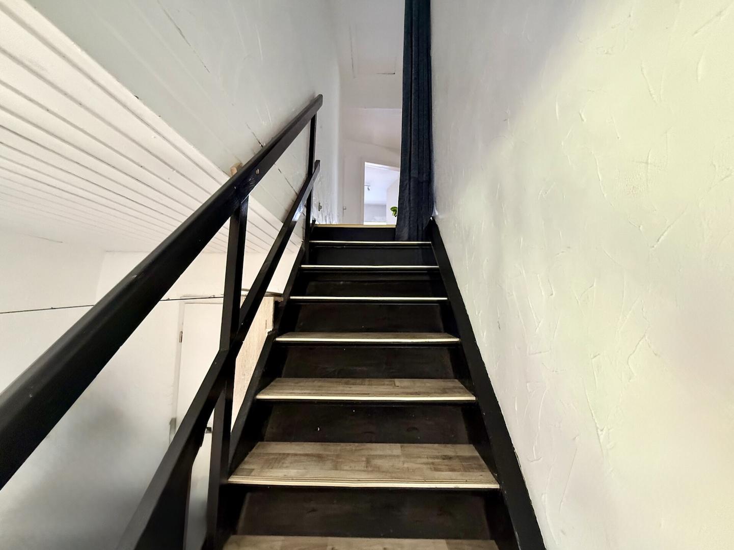 Wohnung 2: Aufgang zum OG
