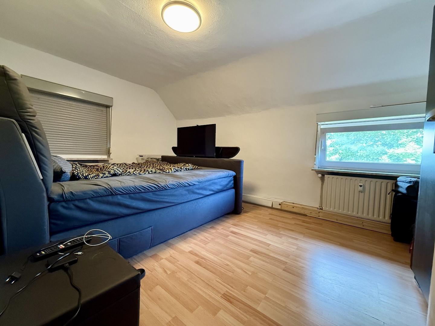 Wohnung 2: Schlafzimmer (OG)