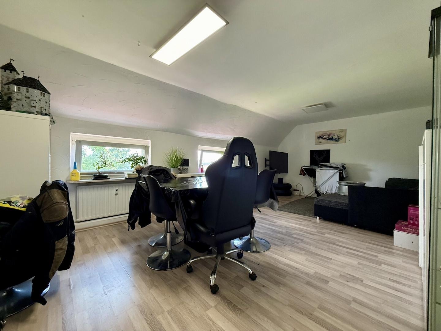 Wohnung 2: Wohnbereich (OG)