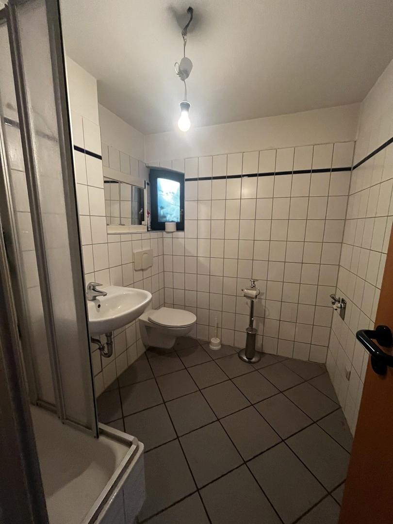 Bad + Dusche