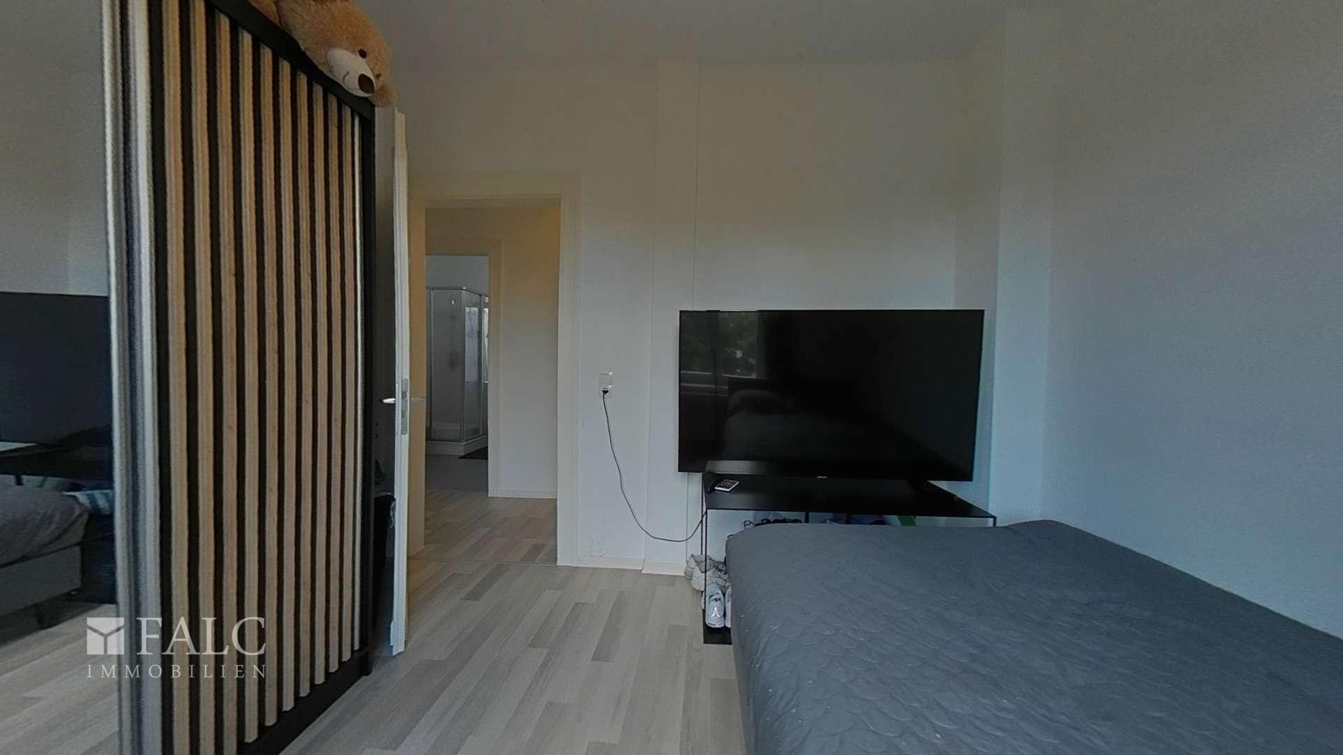 2 OG Schlafzimmer