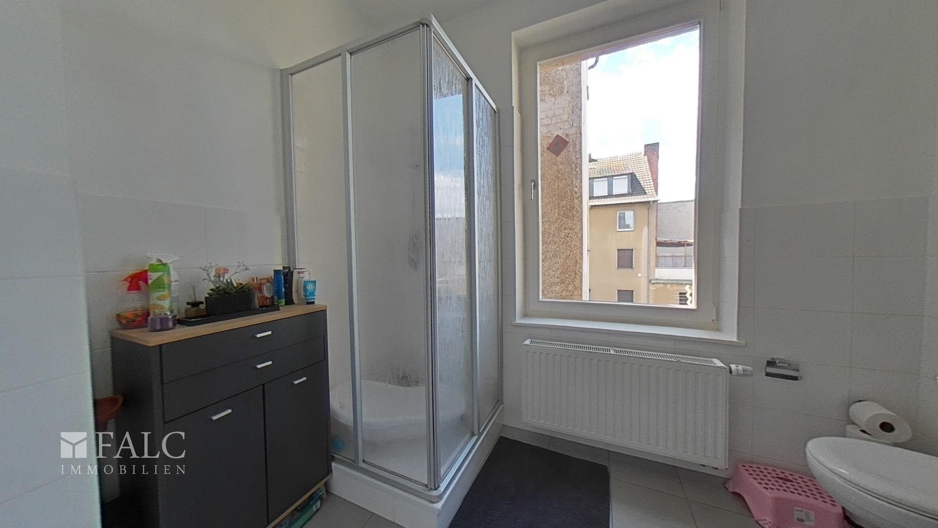 2 OG Badezimmer