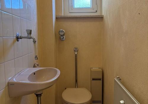 WC separat mit Tageslicht