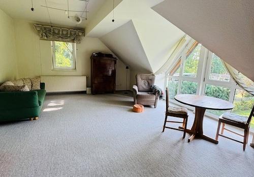Helles Schlafzimmer im OG