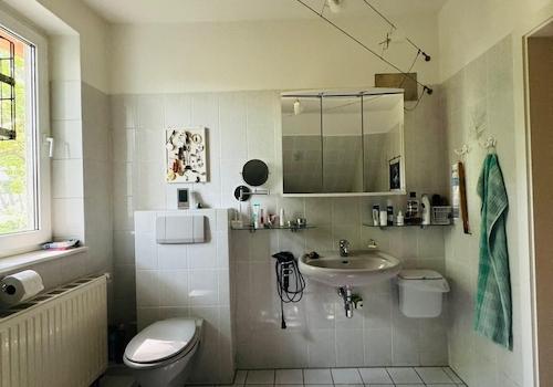 Elternbadezimmer im OG