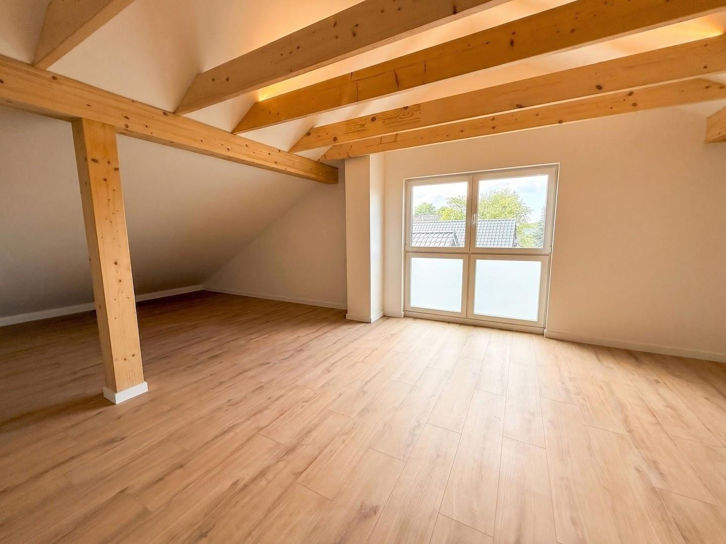 Ausgebauter Dachstuhl 2. OG