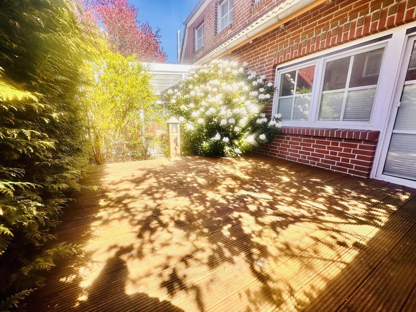Geschützte Terrasse Küche