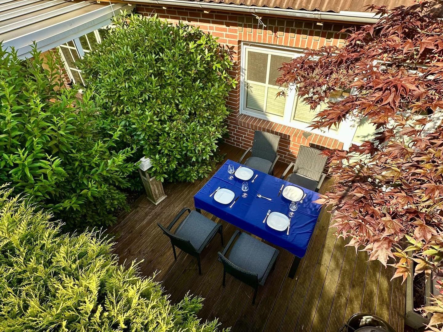 Geschützte Terrasse Küche
